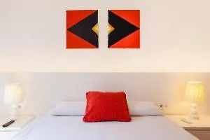 Bacardi Central Suites Барселона Отель