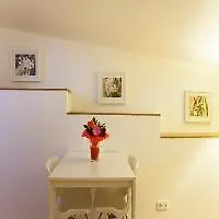 Bacardi Central Suites Барселона Отель